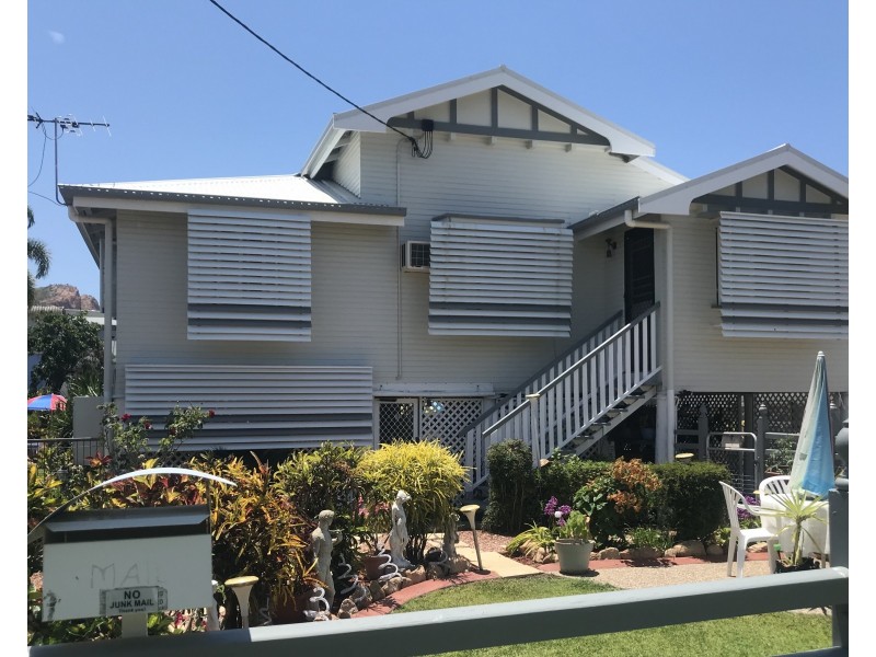 25 Davidson Street, South Townsville QLD 4810