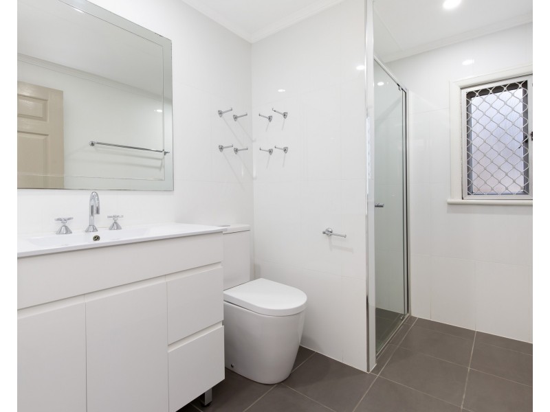 377 Ross River Road, Cranbrook QLD 4814