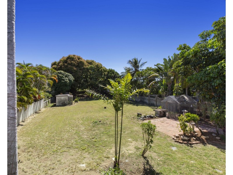 377 Ross River Road, Cranbrook QLD 4814