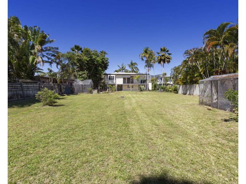 377 Ross River Road, Cranbrook QLD 4814