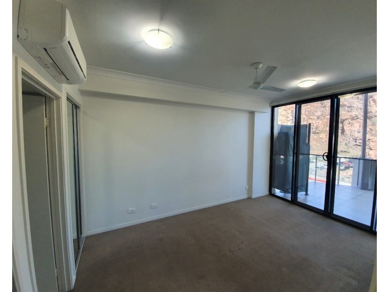 223/330 Sturt Street, Townsville QLD 4810