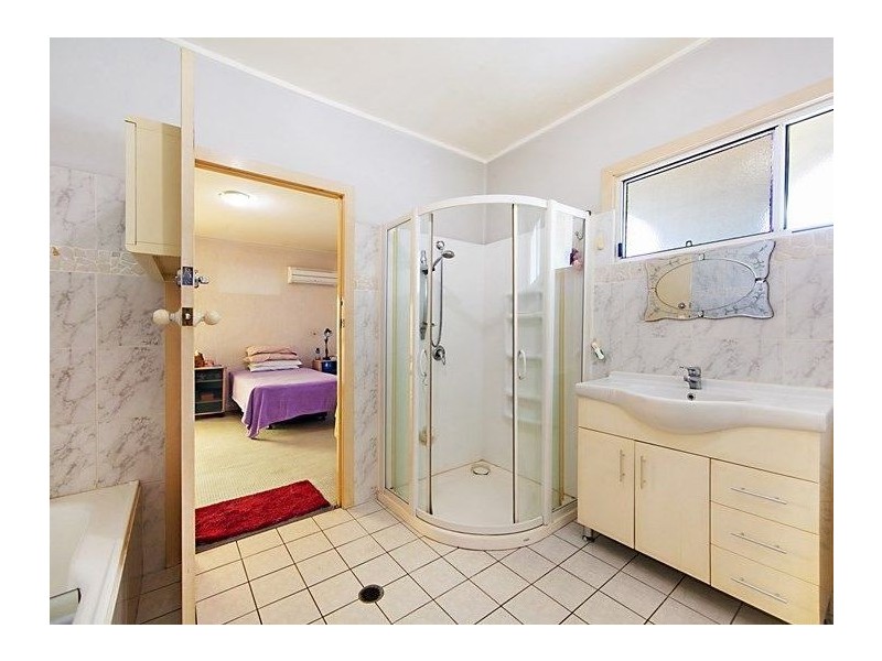 717 Ross River Road, Kirwan QLD 4817