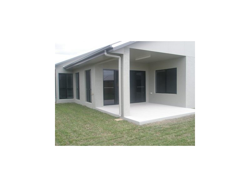 5 Ningaloo Crescent, Burdell QLD 4818