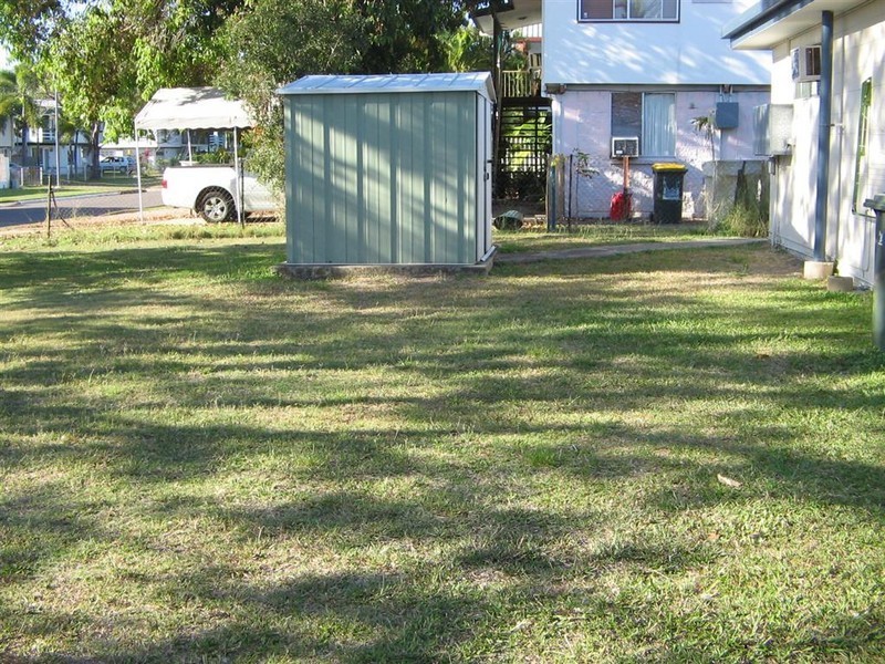 1/12 Luxton Street, Kirwan QLD 4817