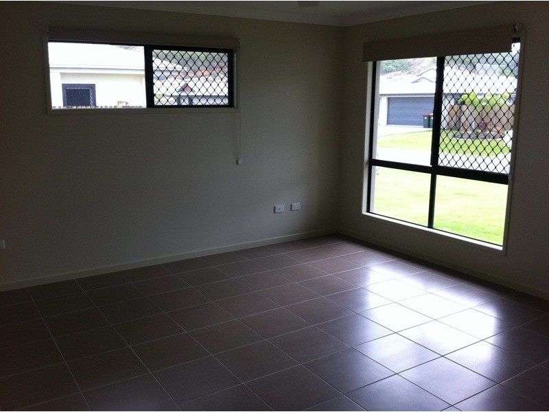 35 Ellsworth Drive, Mount Louisa QLD 4814