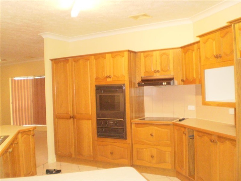 39 Raintree Way, Kirwan QLD 4817