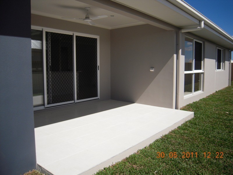 14 Iona Avenue “North Shore”, Burdell QLD 4818