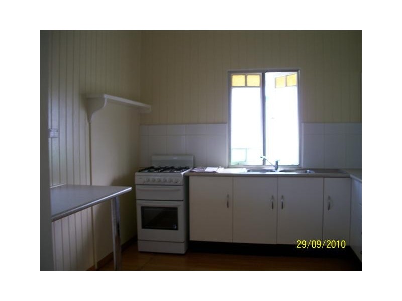 72 Queens Road, Hermit Park QLD 4812