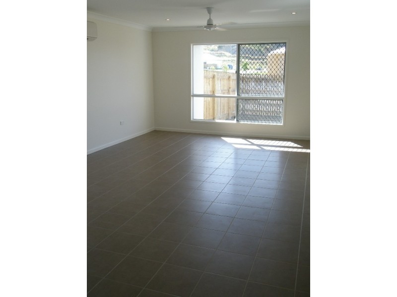 16 Pierce Street, Mount Louisa QLD 4814