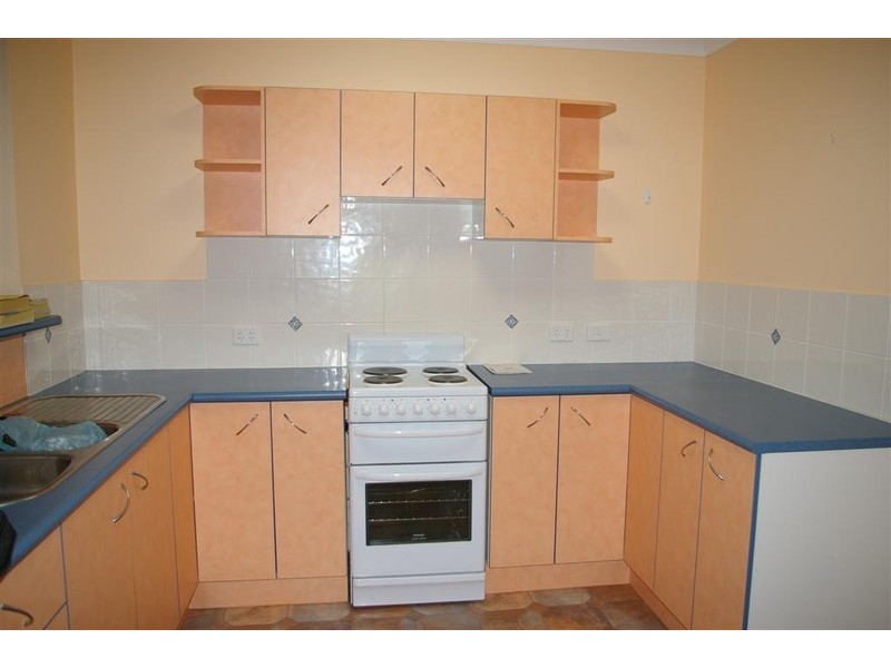 42 Estuary Parade, Douglas QLD 4814