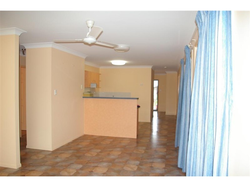 42 Estuary Parade, Douglas QLD 4814