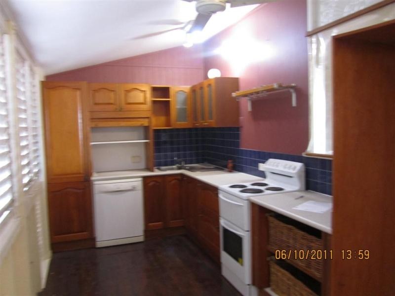 3 Third Avenue, Railway Estate QLD 4810