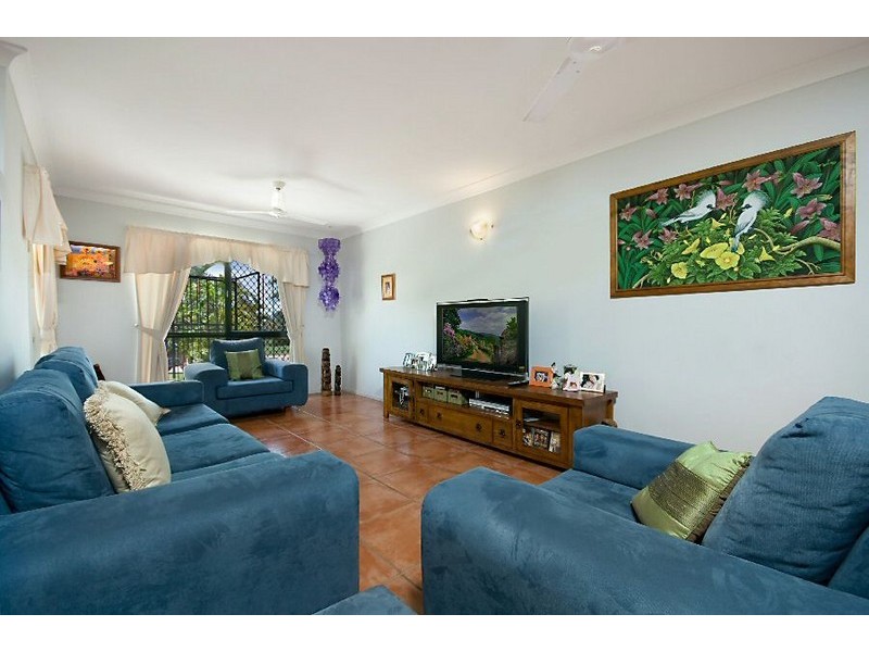 116-118 Martinez Avenue, West End QLD 4810