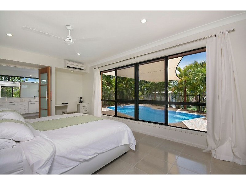 116-118 Martinez Avenue, West End QLD 4810