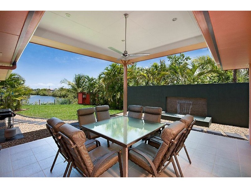 116-118 Martinez Avenue, West End QLD 4810