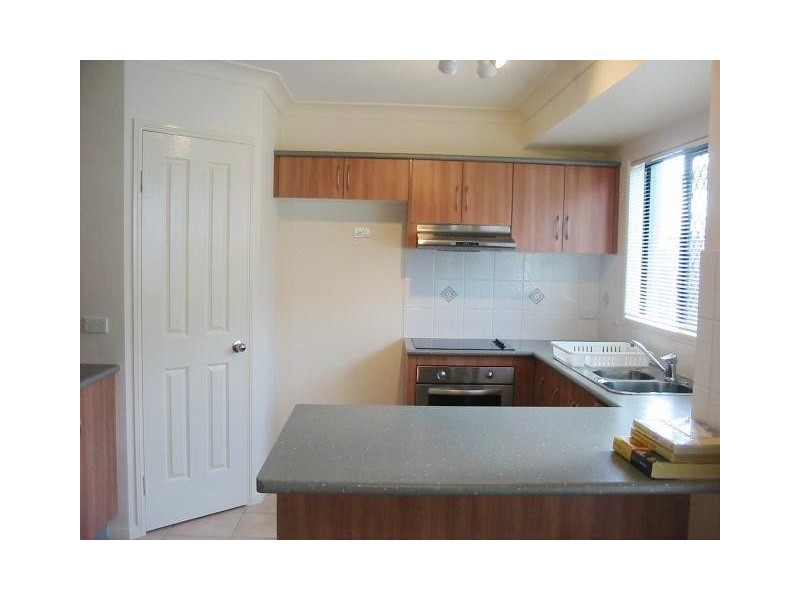 92 Estuary Parade, Douglas QLD 4814