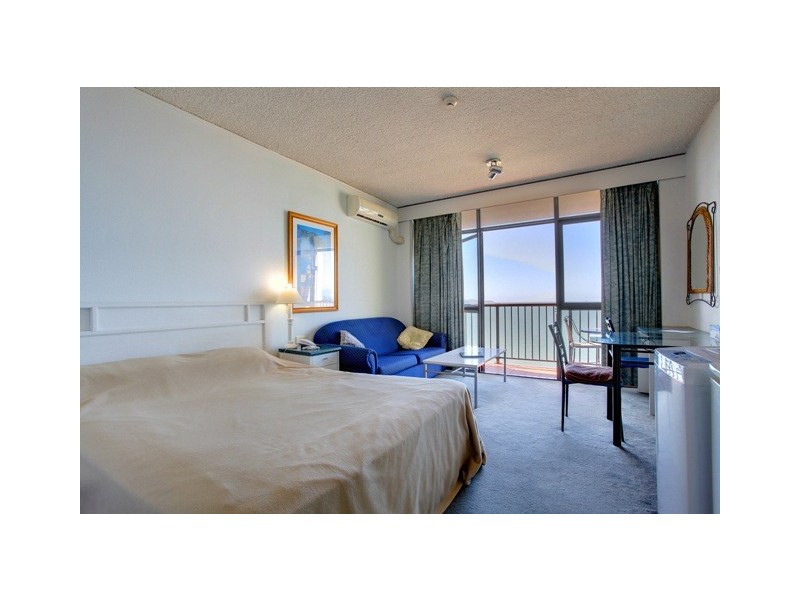 1210/75  The Strand, North Ward QLD 4810