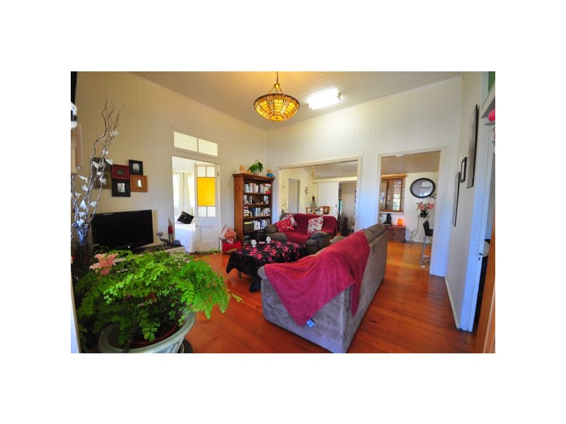 14 Eighth Avenue, South Townsville QLD 4810