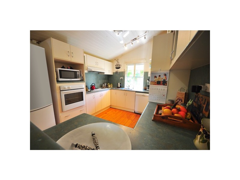 14 Eighth Avenue, South Townsville QLD 4810