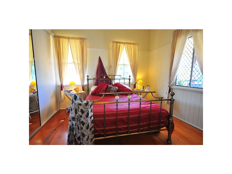 14 Eighth Avenue, South Townsville QLD 4810