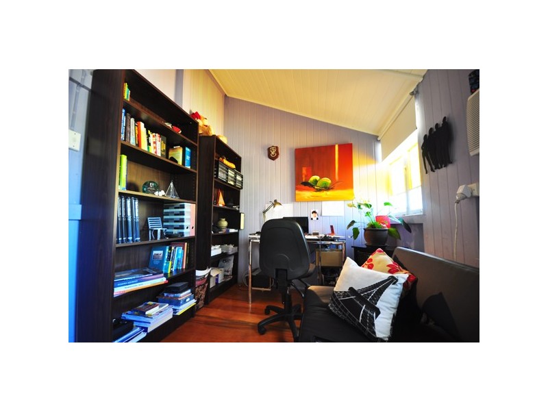 14 Eighth Avenue, South Townsville QLD 4810