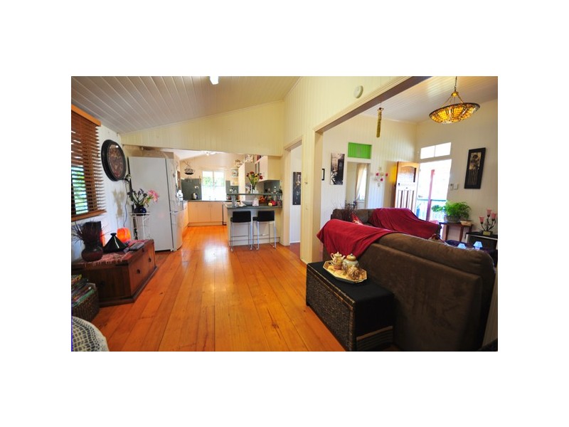 14 Eighth Avenue, South Townsville QLD 4810