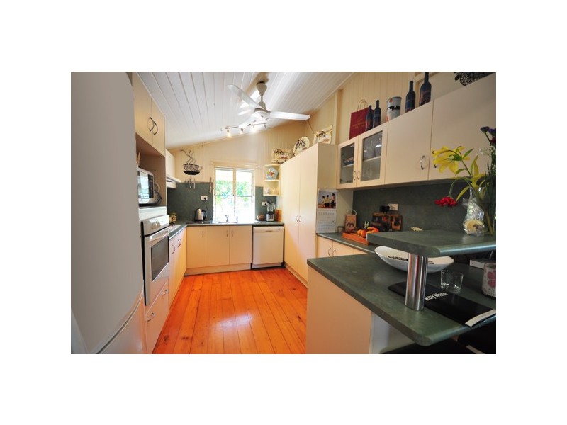 14 Eighth Avenue, South Townsville QLD 4810