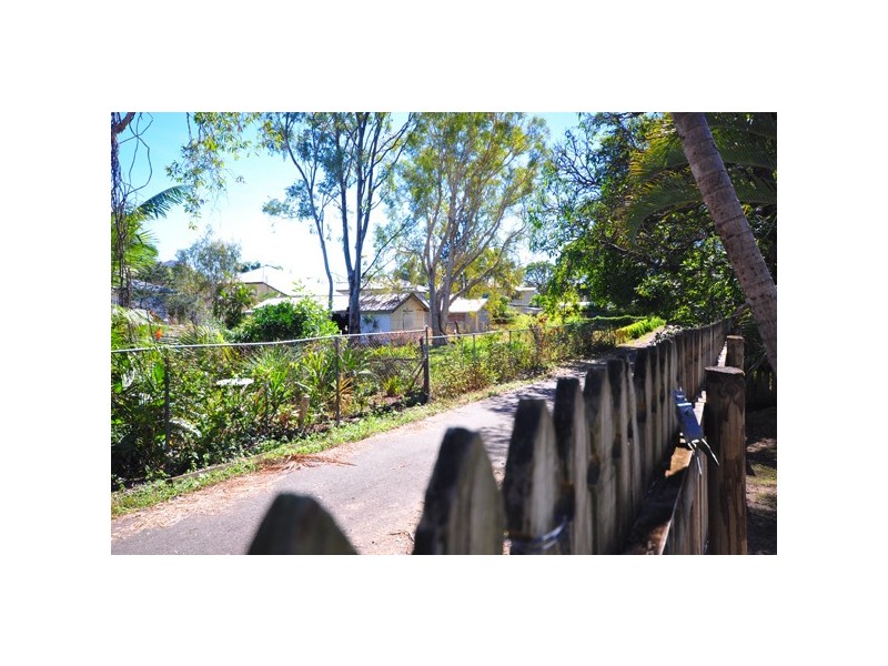 14 Eighth Avenue, South Townsville QLD 4810