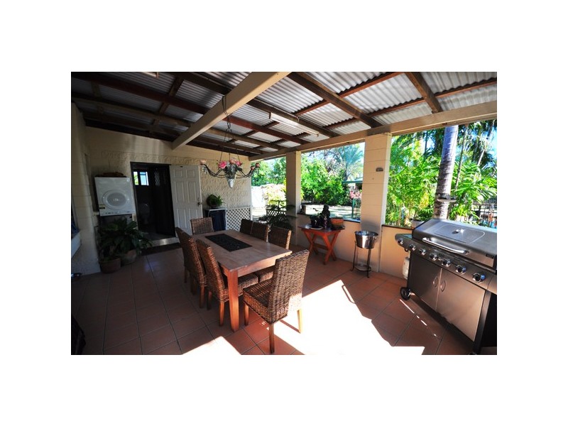 14 Eighth Avenue, South Townsville QLD 4810