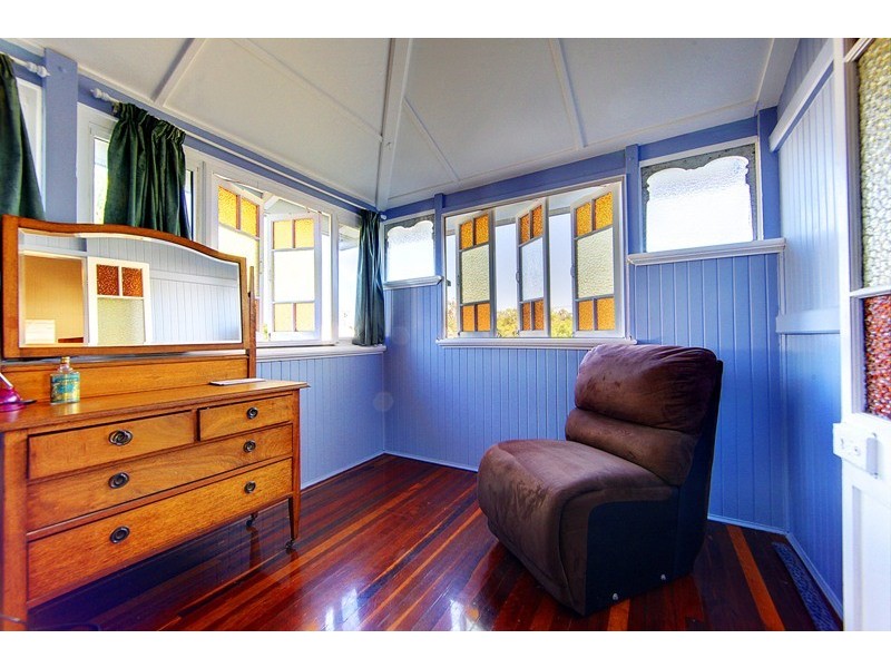 65 Livingstone Street, West End QLD 4810