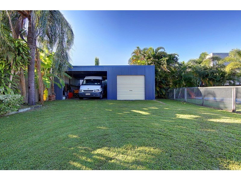 65 Livingstone Street, West End QLD 4810