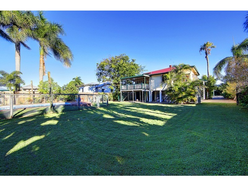 65 Livingstone Street, West End QLD 4810