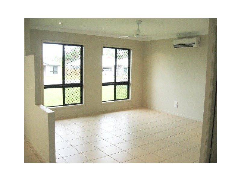 22 Anchorage Circuit, Bushland Beach QLD 4818