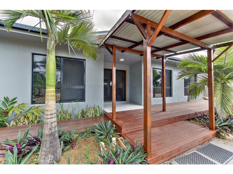 58 Mt Low Parkway, Mount Low QLD 4818