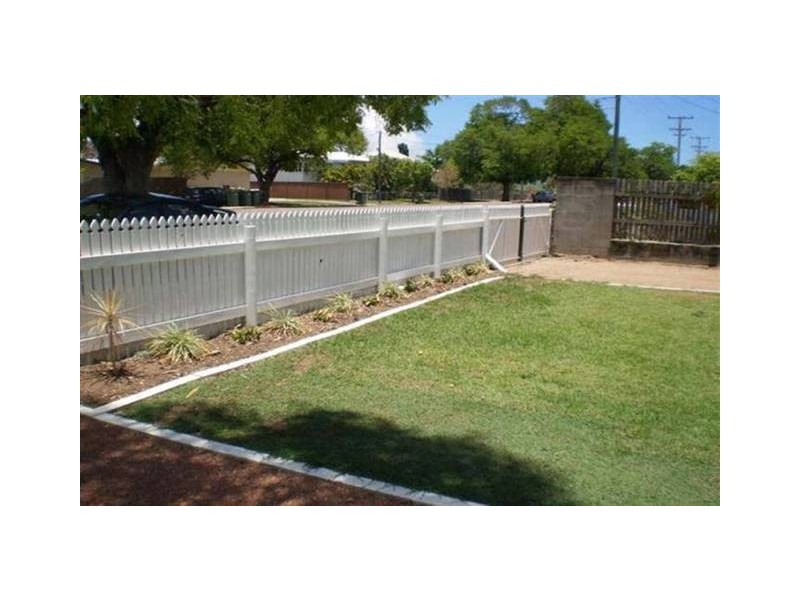 72 Queens Road, Hermit Park QLD 4812