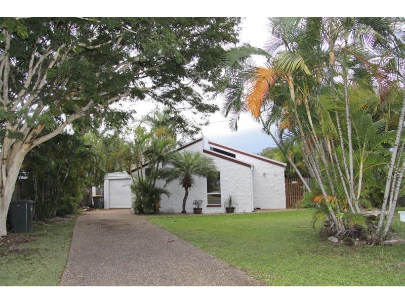 11 Sentosa Court, Kelso QLD 4815