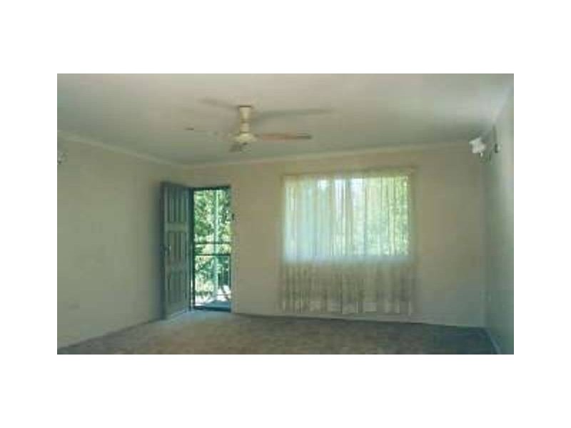 33 Ruby Round, Kelso QLD 4815