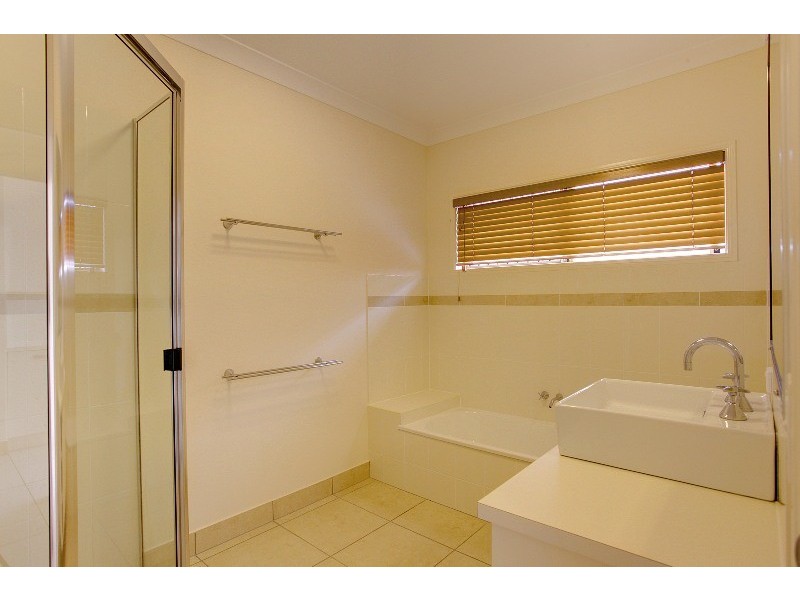 24 Dunlop Street, Kelso QLD 4815