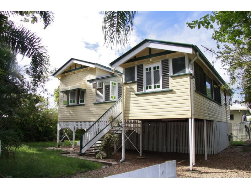 17 Derby Street, Pimlico QLD 4812