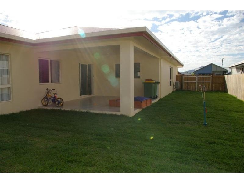 8 Fernbank Parade, Idalia QLD 4811