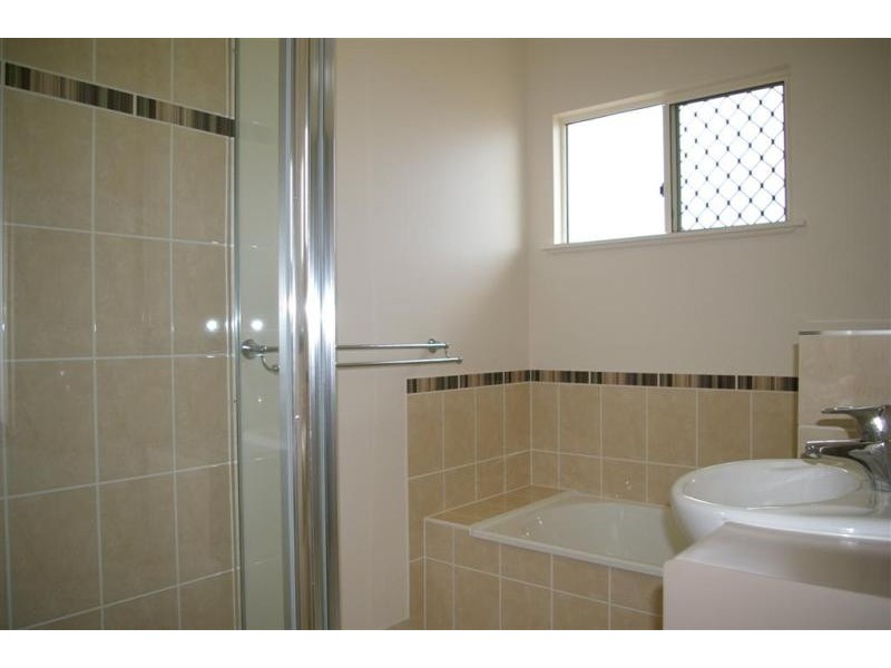 8 Fernbank Parade, Idalia QLD 4811