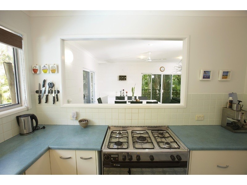 5 Hordern Avenue, Arcadia, Magnetic Island QLD 4819