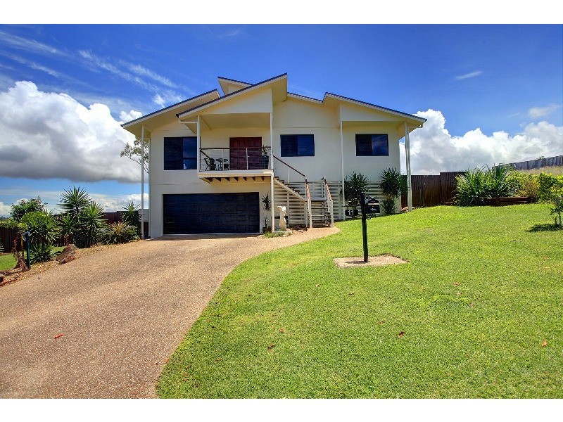 11 Genesta Court, Bushland Beach QLD 4818