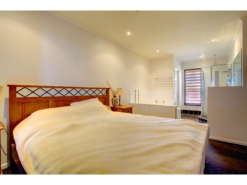 11 Genesta Court, Bushland Beach QLD 4818