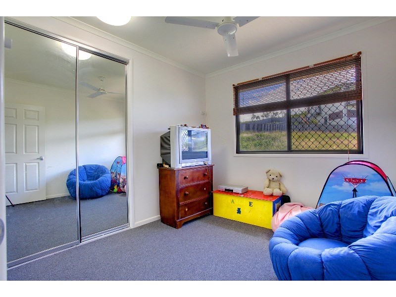 11 Genesta Court, Bushland Beach QLD 4818