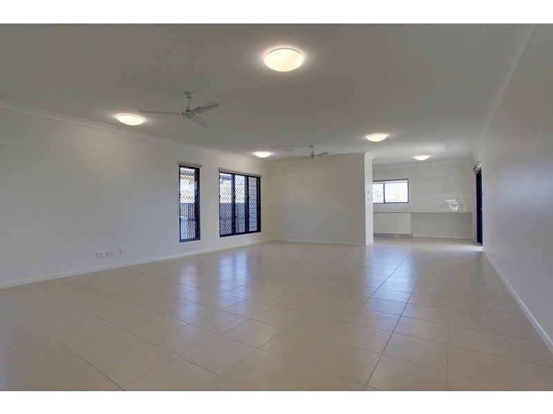 15 Barra Court, Mount Louisa QLD 4814