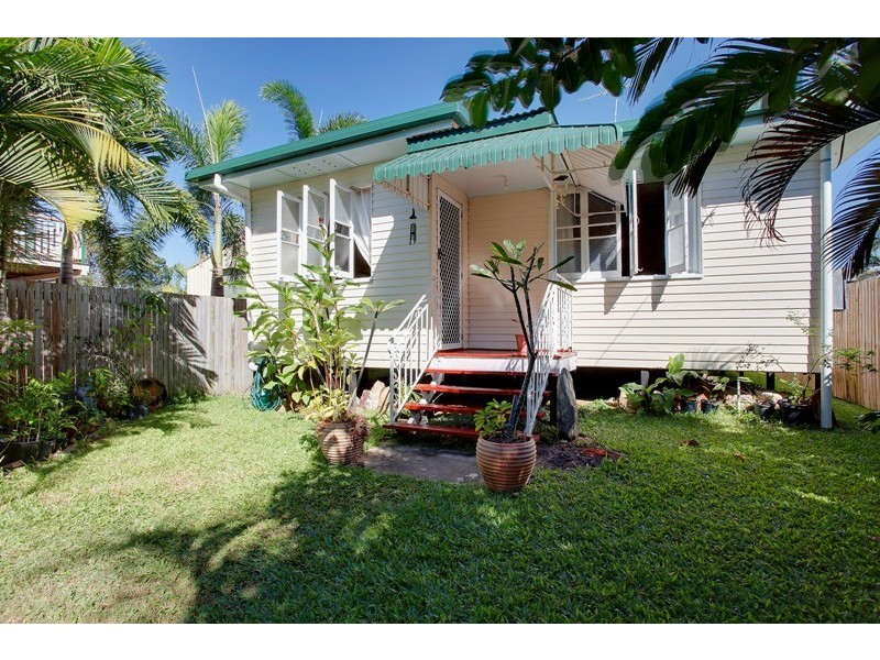 8B Tenth Avenue, Railway Estate QLD 4810