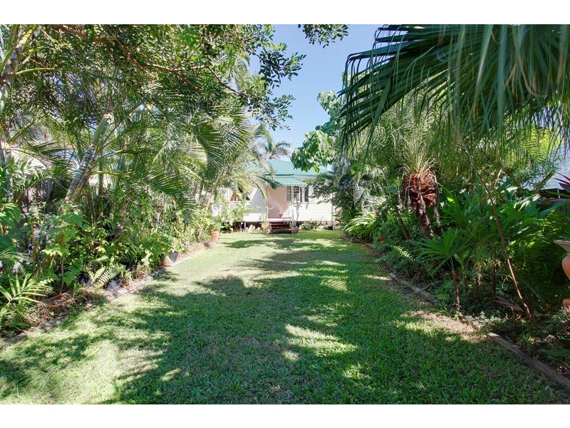 8B Tenth Avenue, Railway Estate QLD 4810