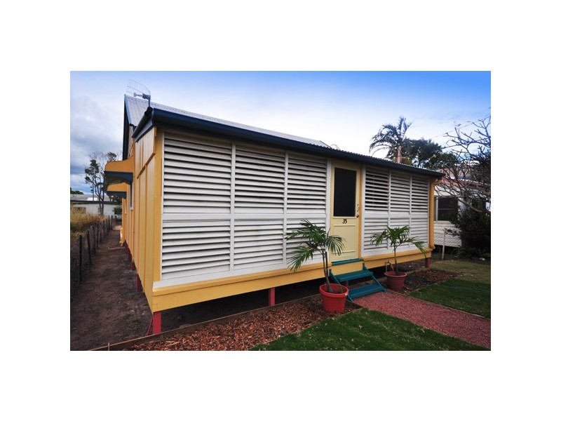 35 Sixth Avenue, South Townsville QLD 4810