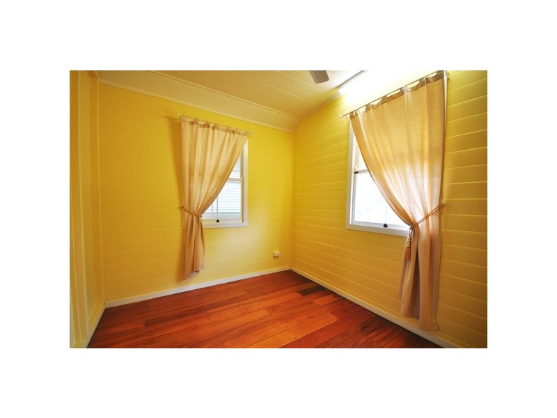 35 Sixth Avenue, South Townsville QLD 4810